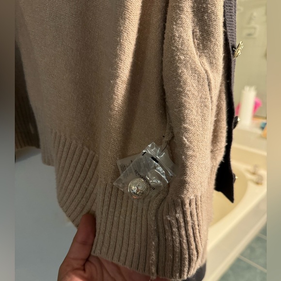 Tommy Hilfiger Women's Contrast Button Front Cardigan Sweater - Picture 9 of 9